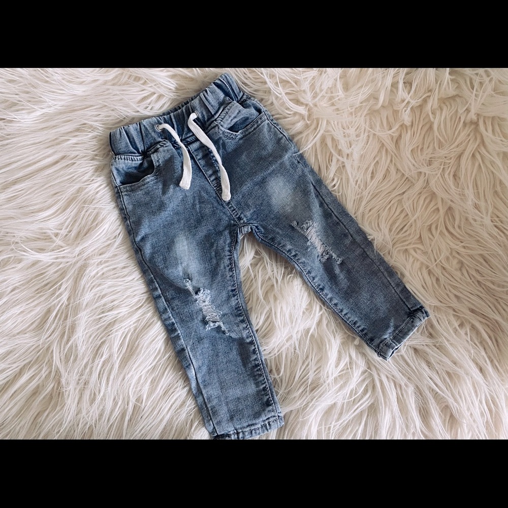 Little Bipsy Light Wash Distressed Jeans